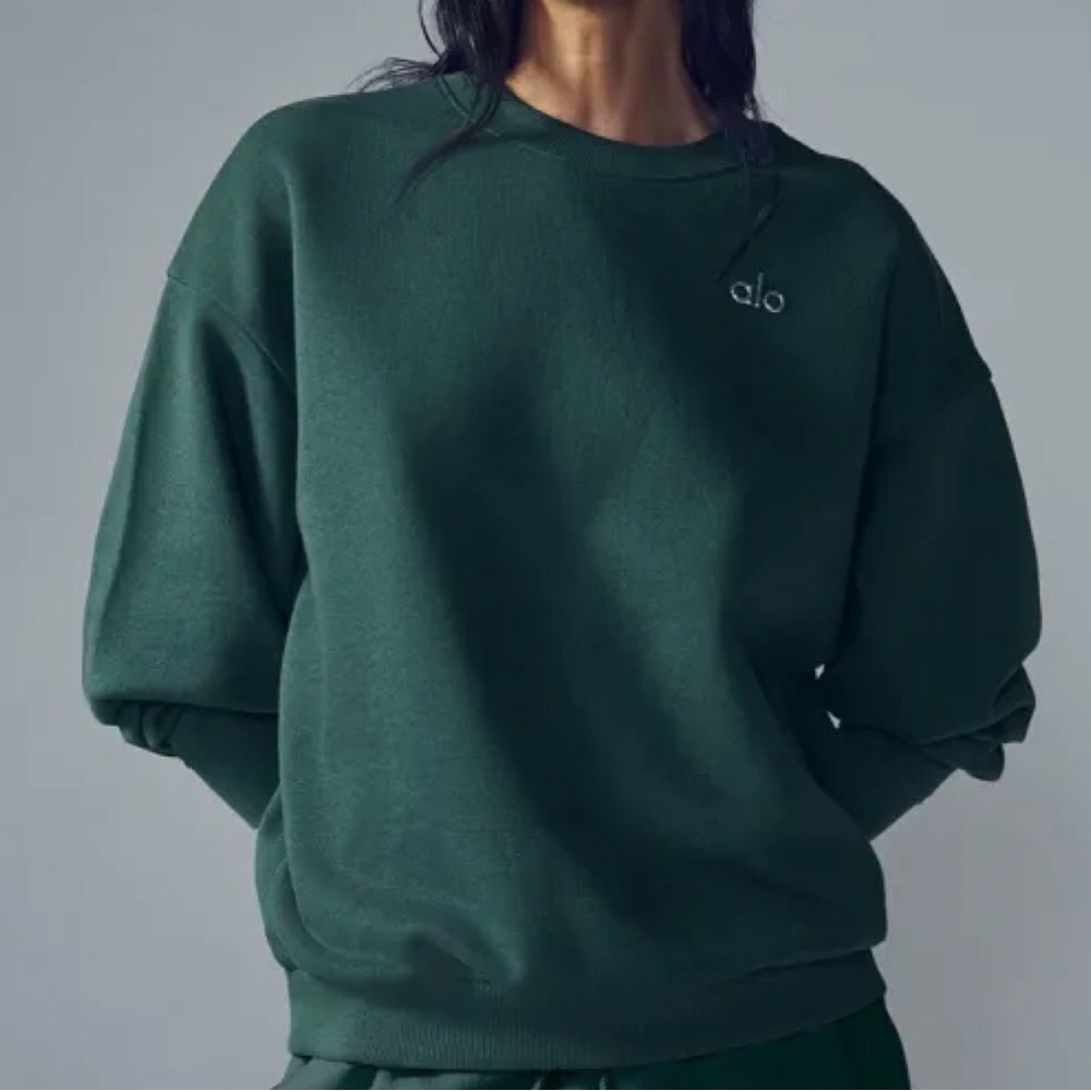 EUC Alo Midnight Green Crew Neck XS